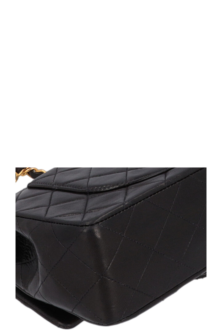 CHANEL Vintage Double Flap Bag Small Black