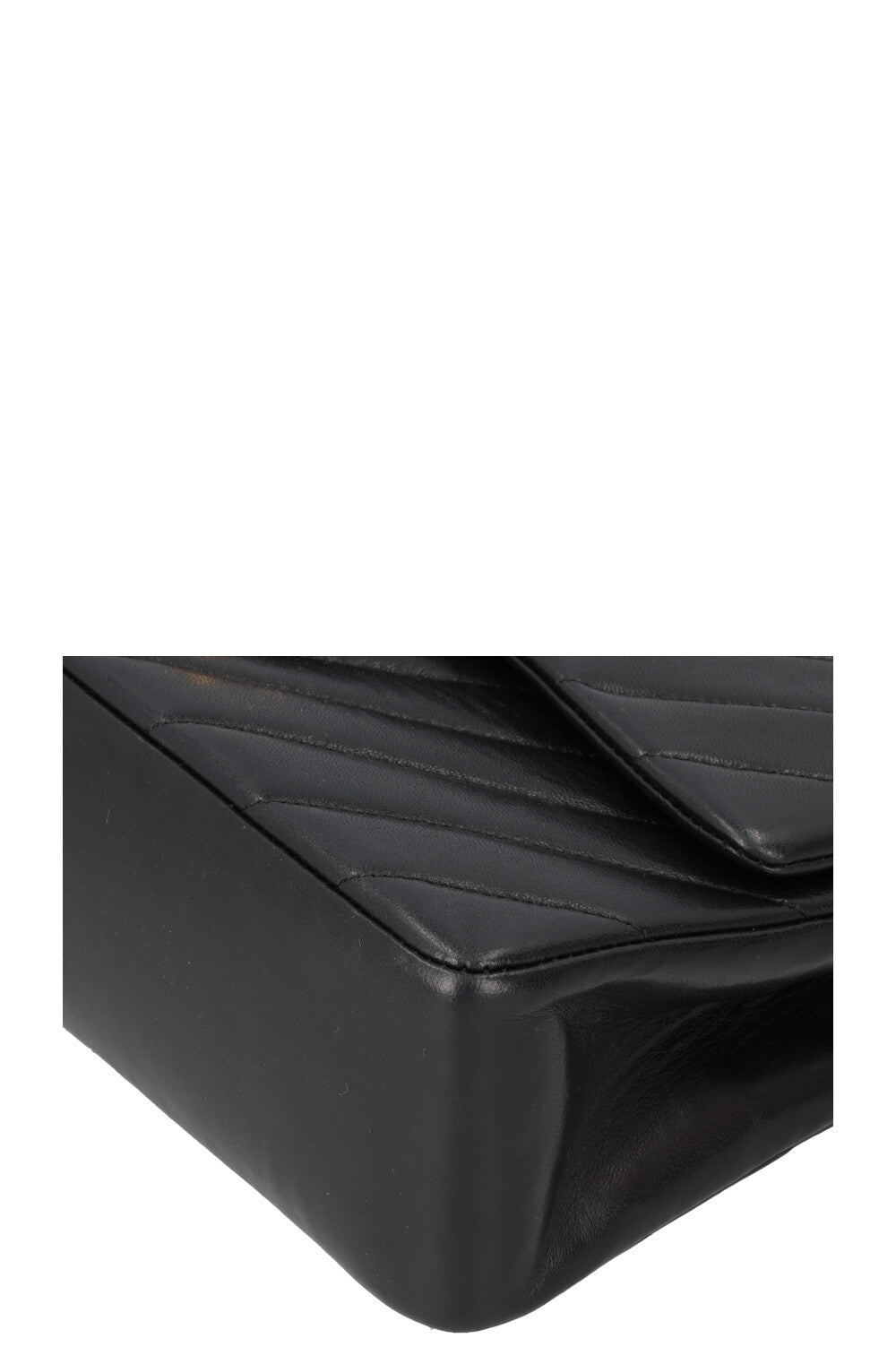 CHANEL Vintage Medium Double Flap Bag Chevron Black