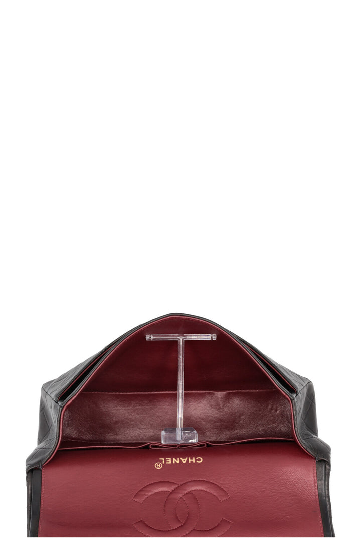 CHANEL Vintage Medium Double Flap Bag Black