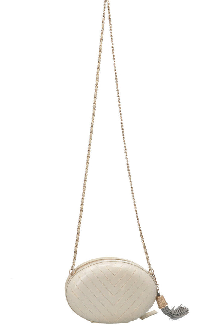 CHANEL La Pausa Bag