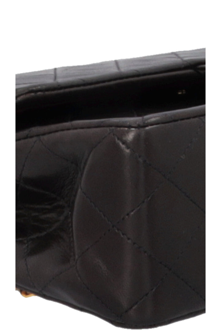 CHANEL Vintage Medium Double Flap Bag Black