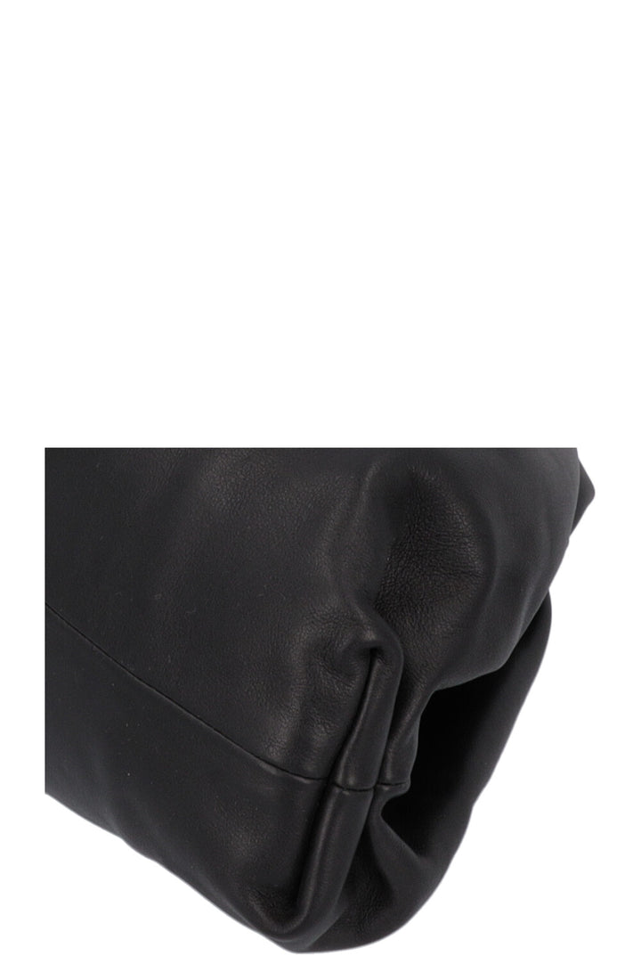 BOTTEGA VENETA The Pouch Leather Black