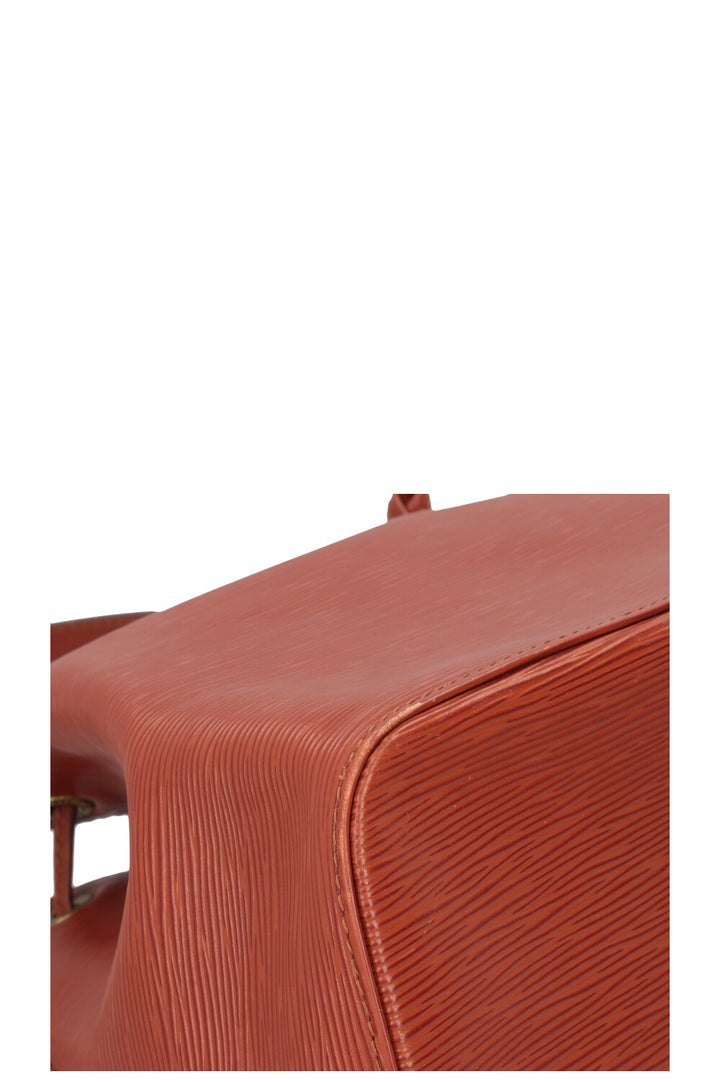 LOUIS VUITTON Petit Sac Noe Epi Cognac