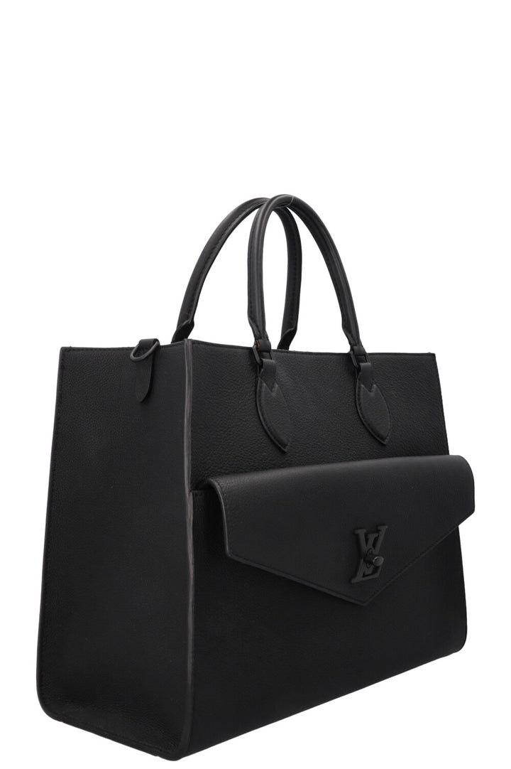 LOUIS VUITTON Lockme Tote Black