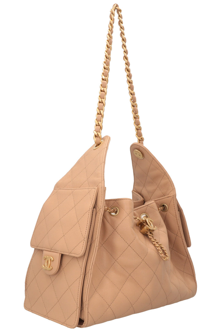 CHANEL 25 Small Caviar Beige