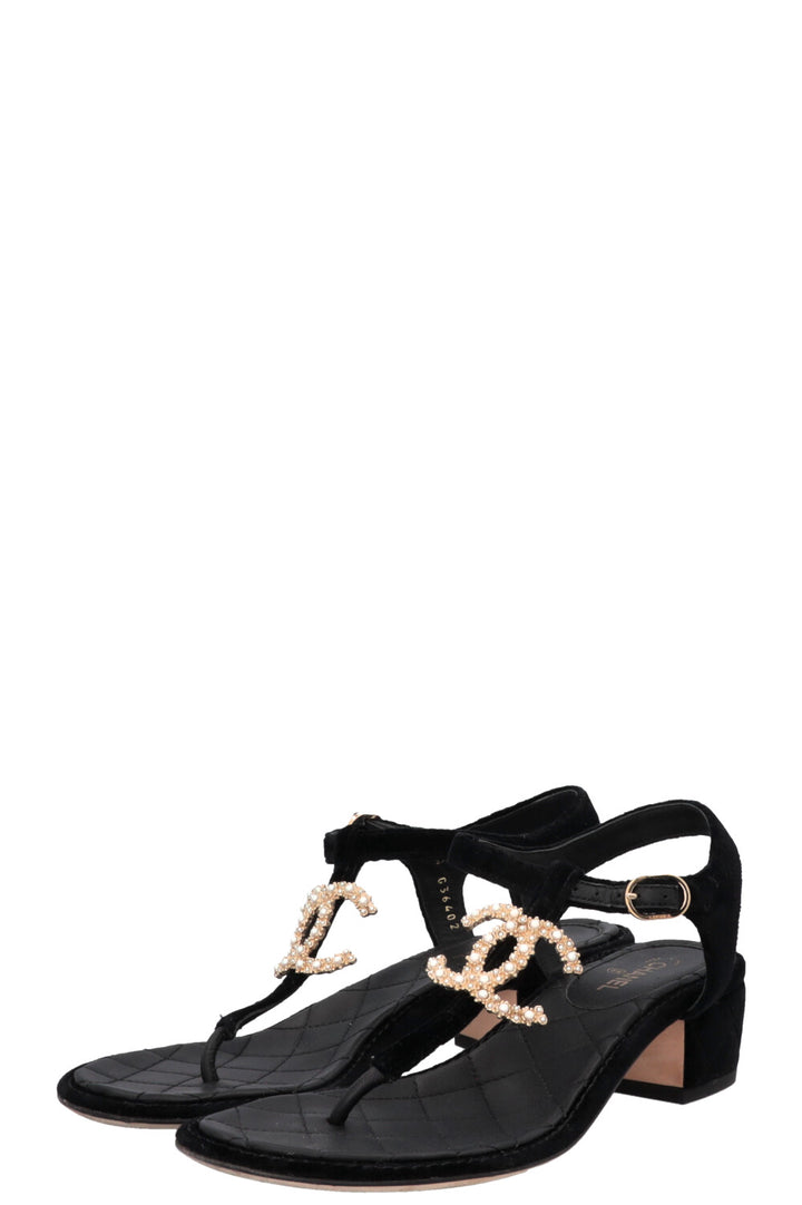 CHANEL CC Heels Velvet Black