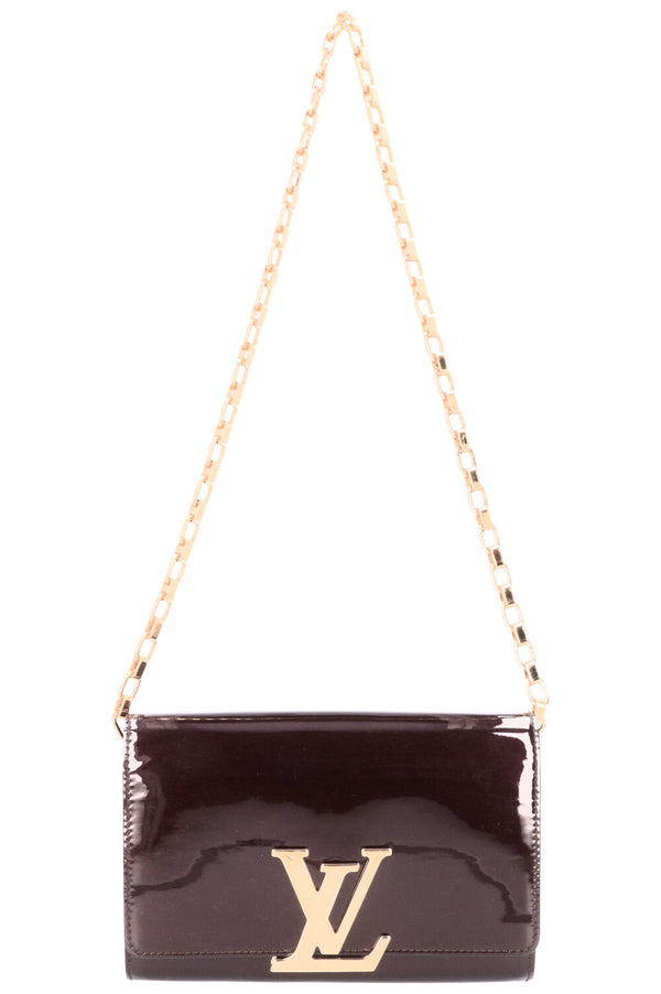 LOUIS VUITTON Louise LV Chain Clutch Amaranthe Patent