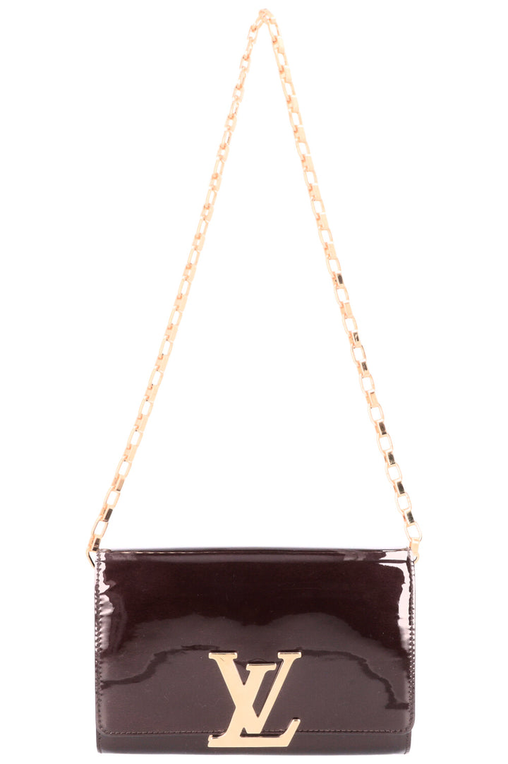 LOUIS VUITTON Louise LV Chain Clutch Amaranthe Patent
