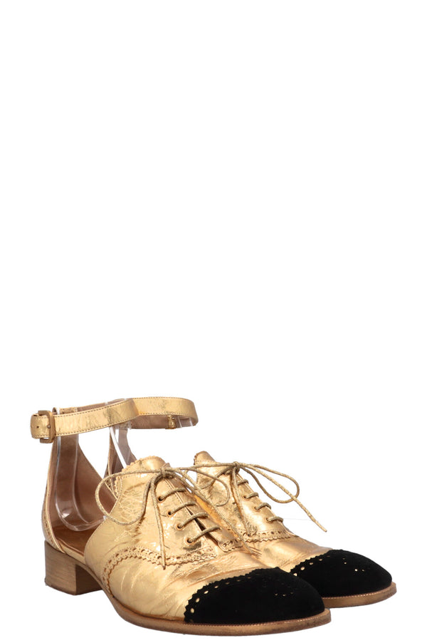 CHANEL 2015 CC Wingtip Loafers Leather Gold