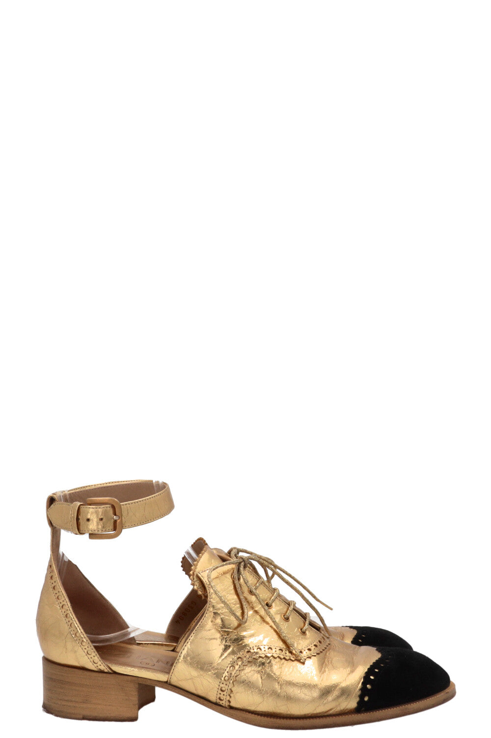 CHANEL 2015 CC Wingtip Loafers Leather Gold