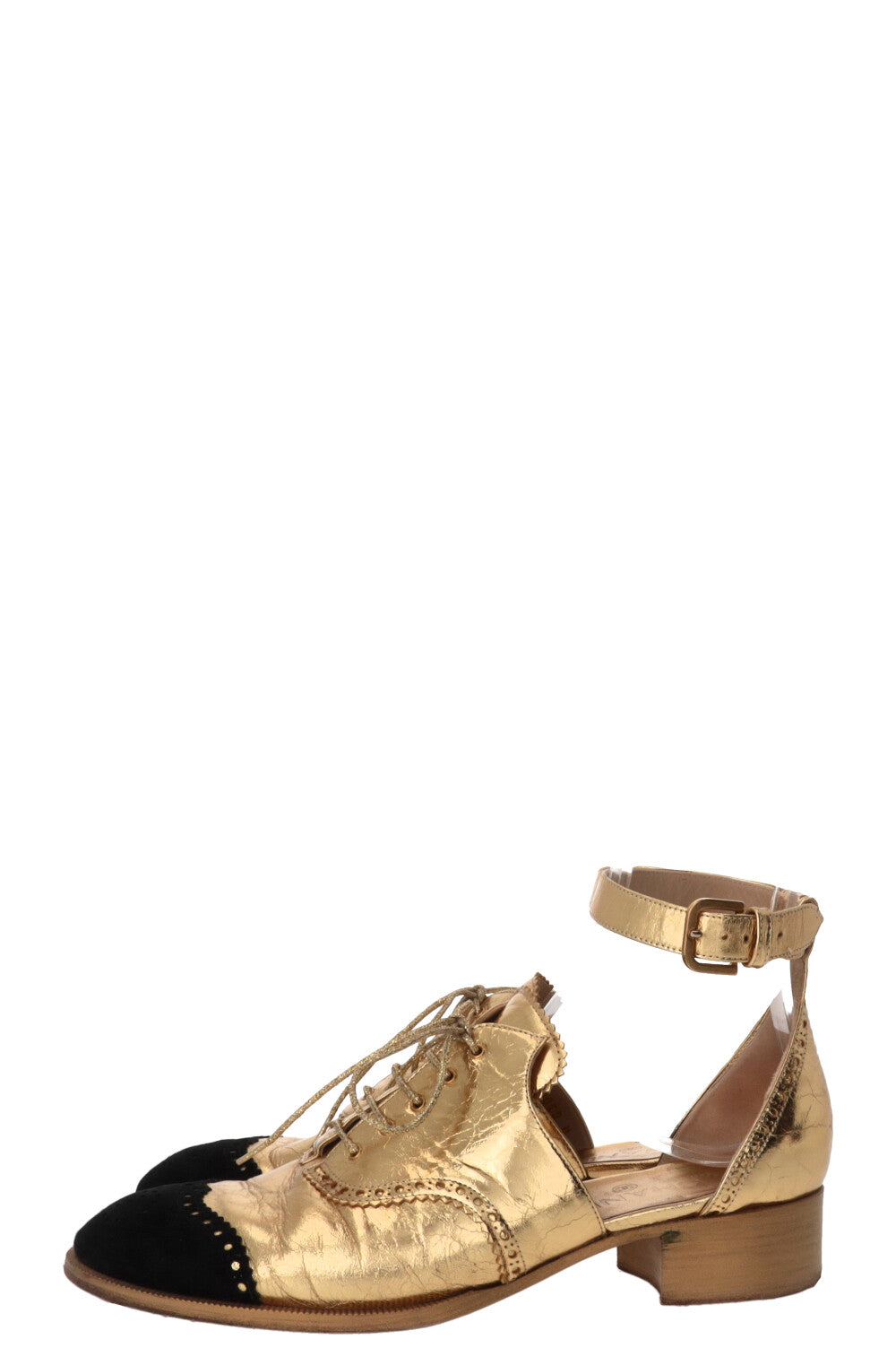 CHANEL 2015 CC Wingtip Loafers Leather Gold