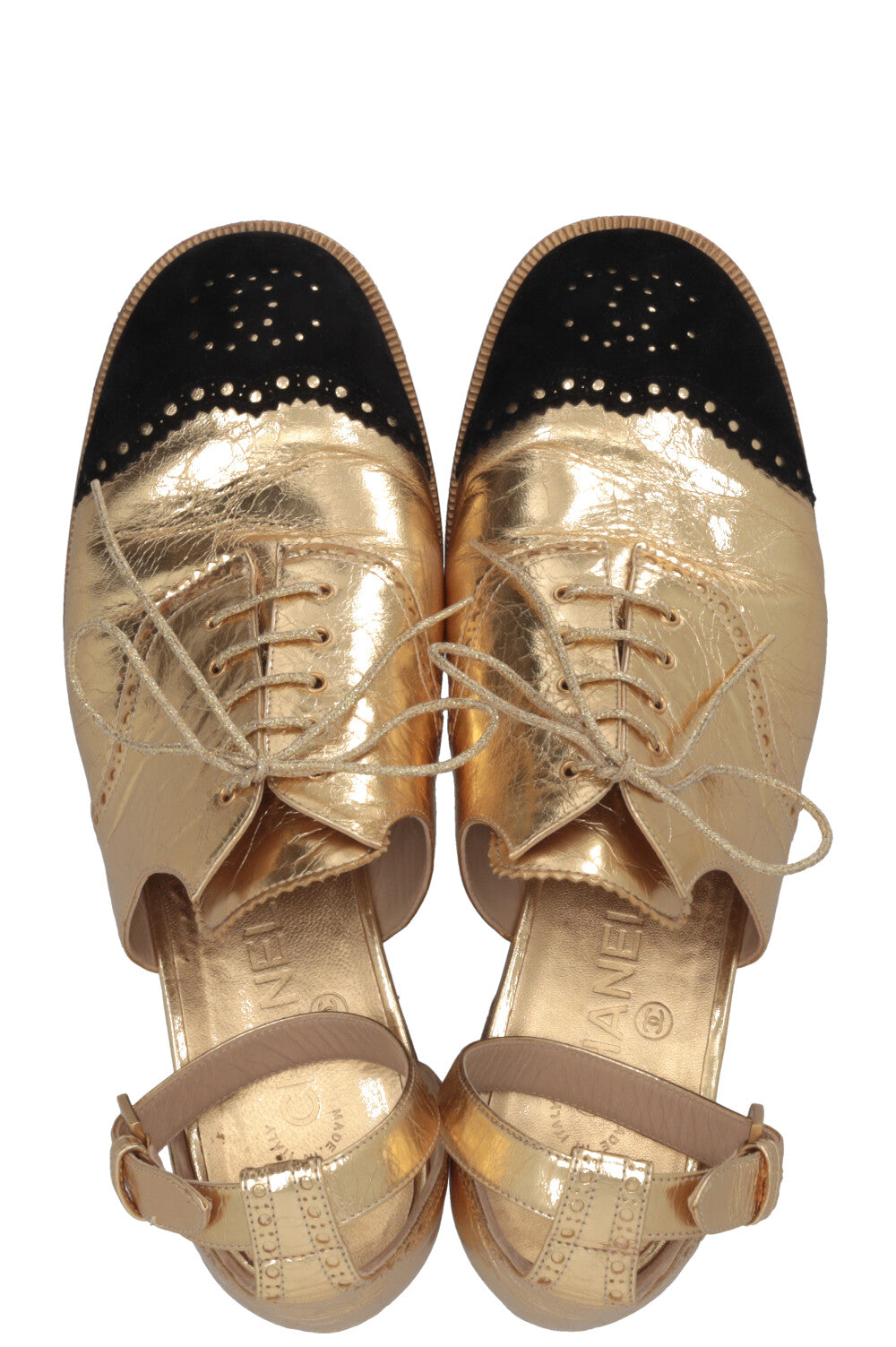 CHANEL 2015 CC Wingtip Loafers Leather Gold