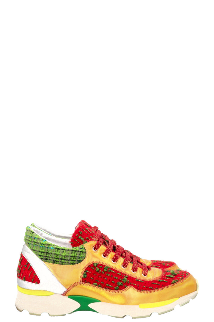 CHANEL Low Top Sneakers Tweed Gold