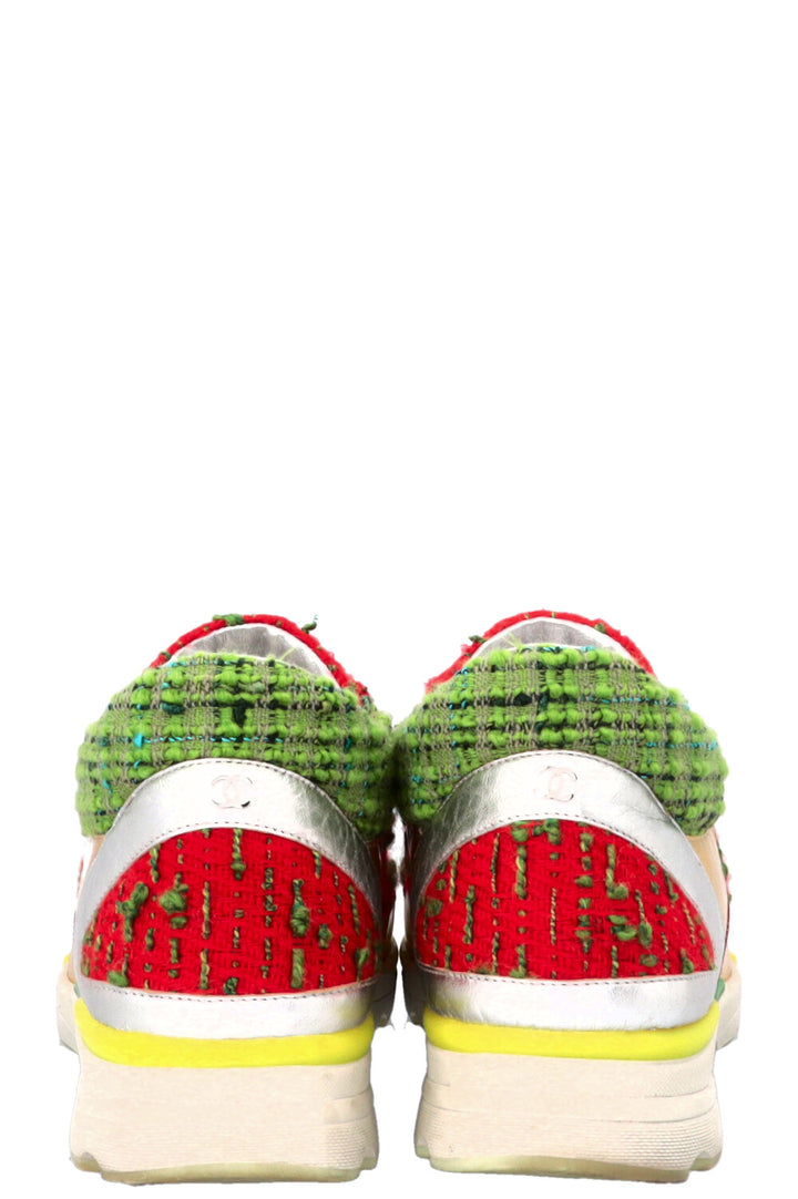 CHANEL Low Top Sneakers Tweed Gold