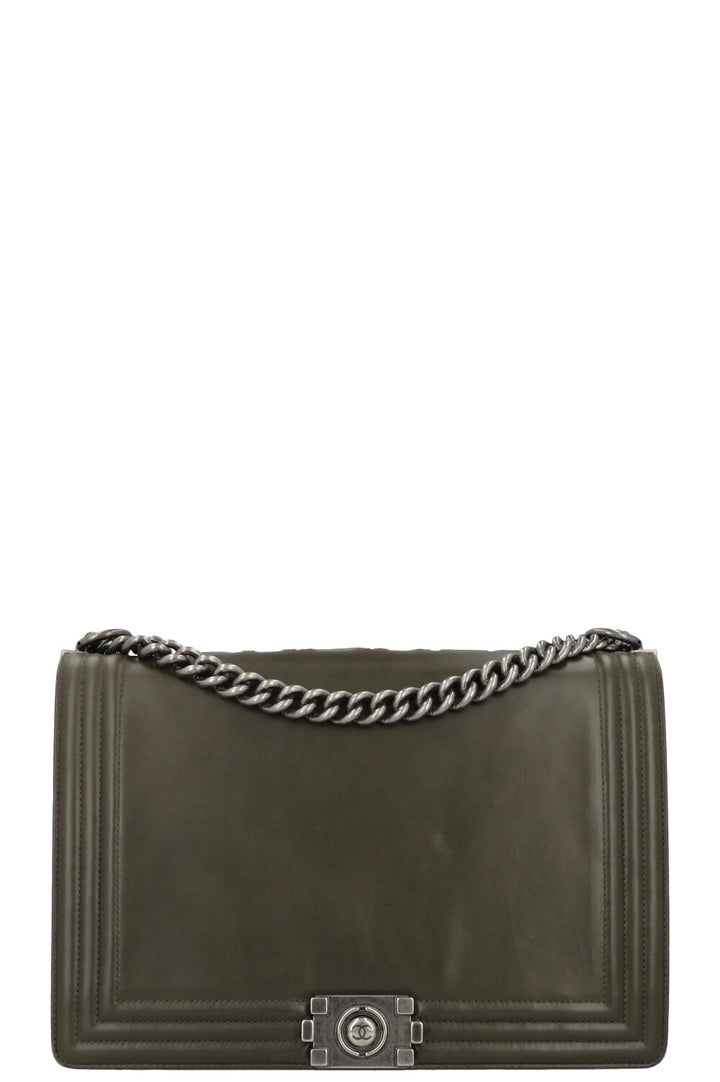 CHANEL 1st Edition Boy Bag Large Olivegreen