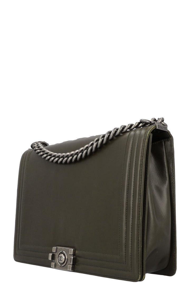 CHANEL 1st Edition Boy Bag Large Olivegreen