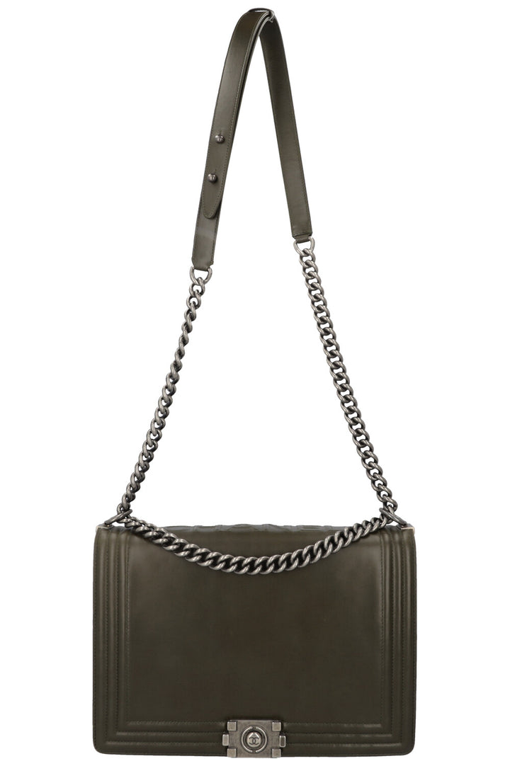 CHANEL 1st Edition Boy Bag Large Olivegreen