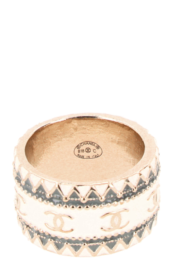 CHANEL 2018 CC Ring White Champagne