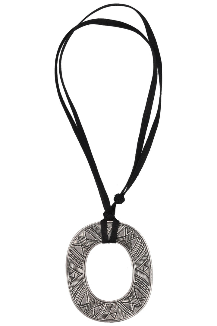 HERMÈS Collier Pendentif Isthme Touareg