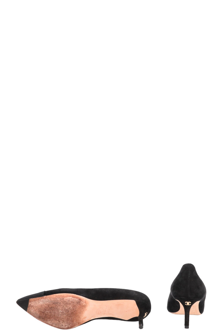 CHANEL CC Pumps Suede Black