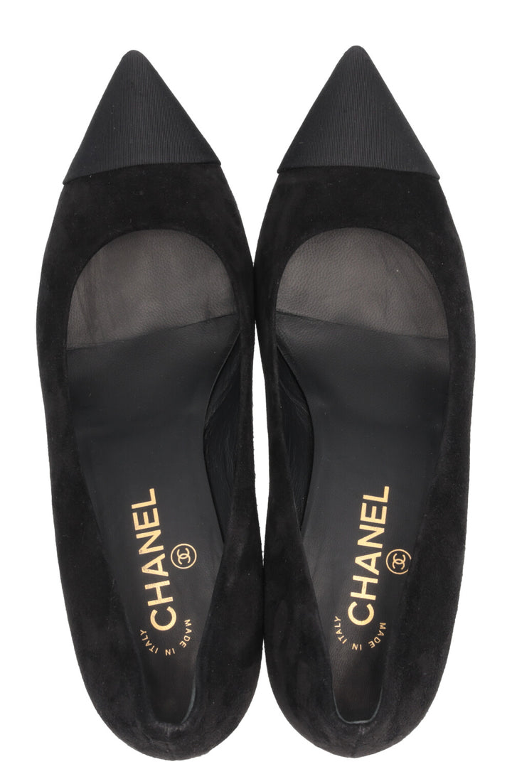 CHANEL CC Pumps Suede Black