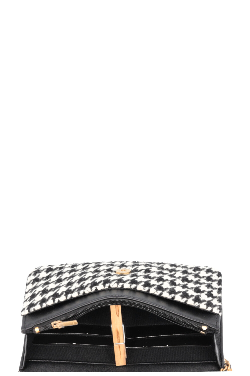 CHANEL Heart CC Houndstooth WOC Black White
