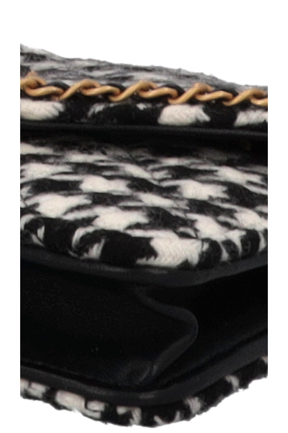 CHANEL Heart CC Houndstooth WOC Black White