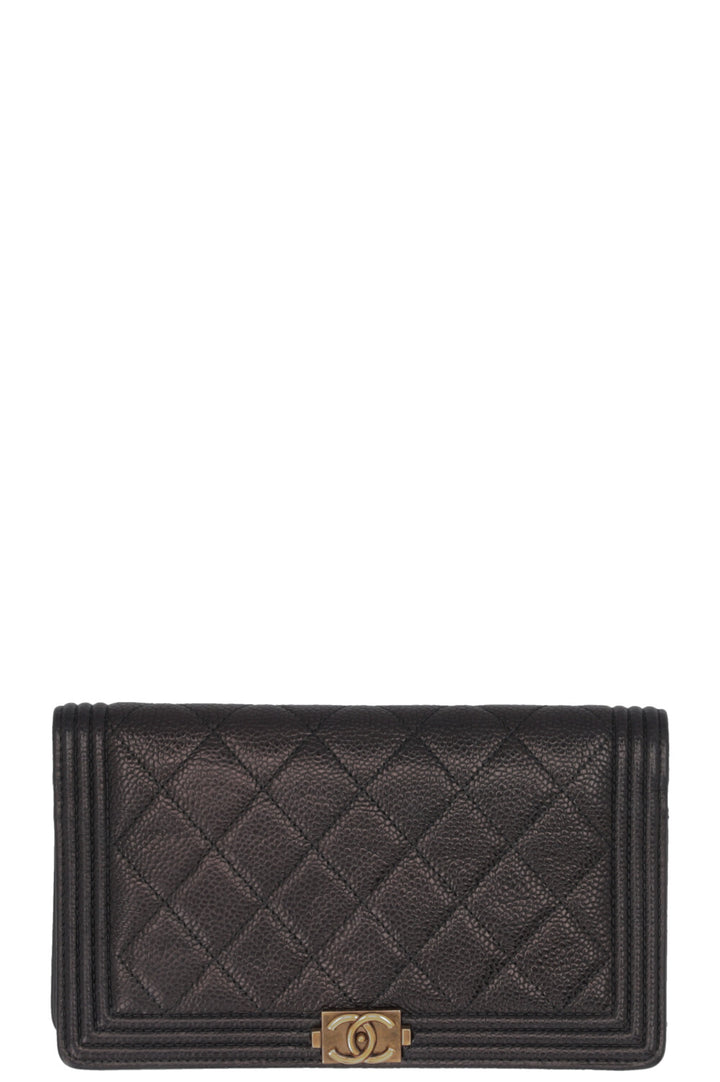CHANEL Boy Portefeuille compact Caviar noir