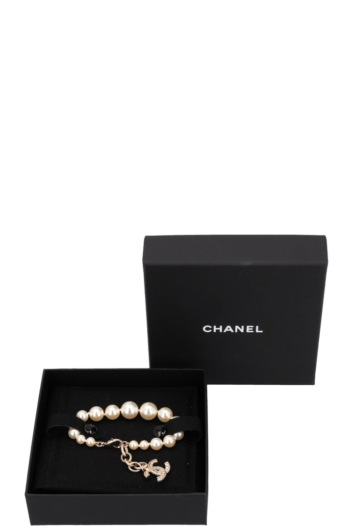 CHANEL 2023 Faux Pearl CC Bracelet