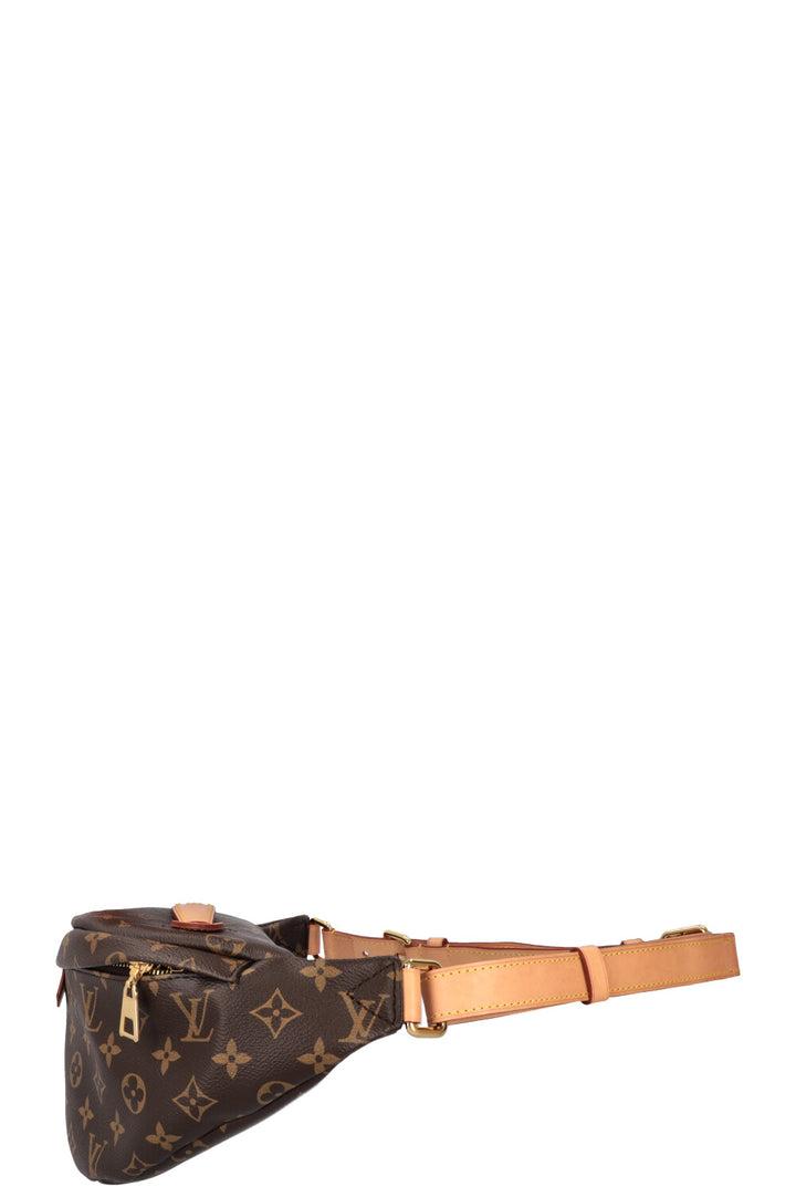 LOUIS VUITTON Bumbag MNG