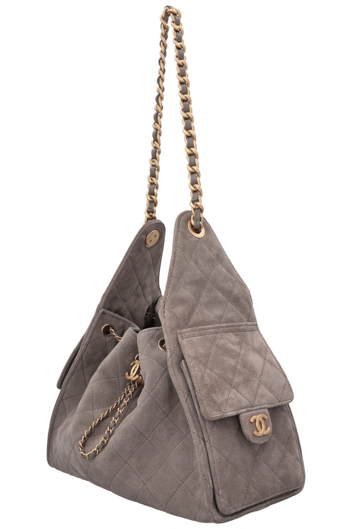 CHANEL 25 Small Suede Grey