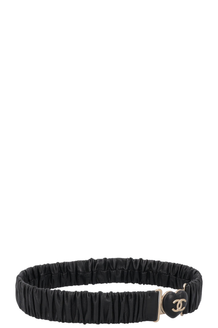 CHANEL 2022 Heart CC Belt Leather Black