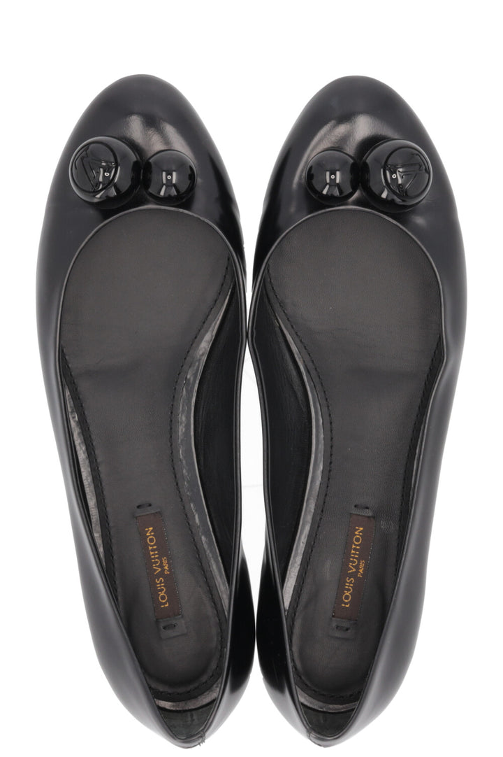 LOUIS VUITTON Ball Ballet Flats Black