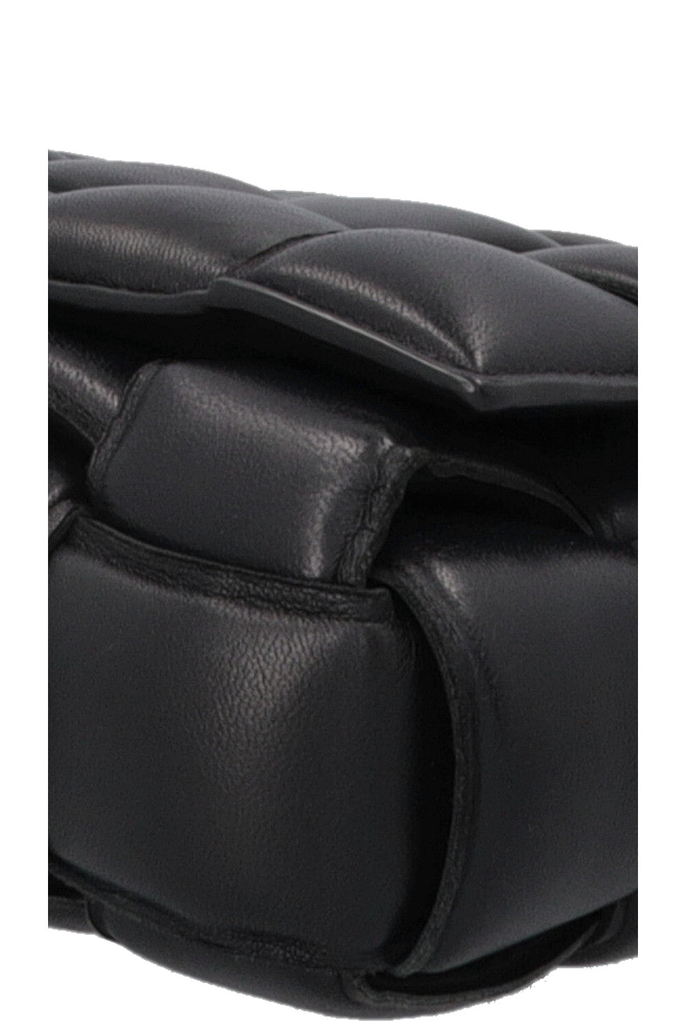 BOTTEGA VENETA Chain Cassette Crossbody Bag Black