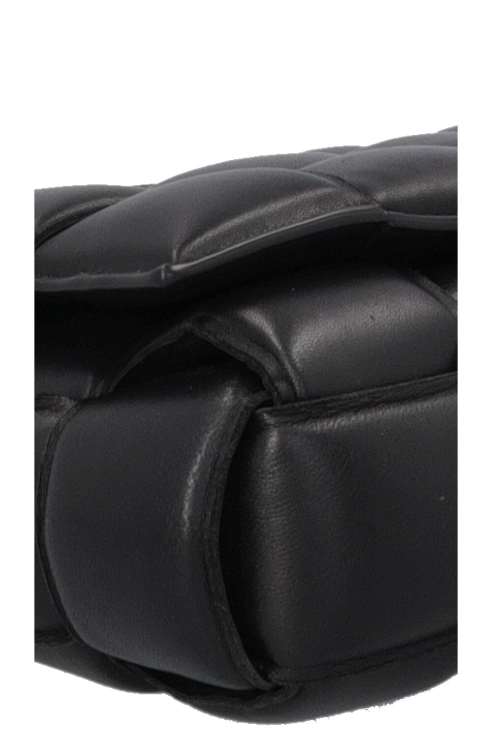 BOTTEGA VENETA Chain Cassette Crossbody Bag Black