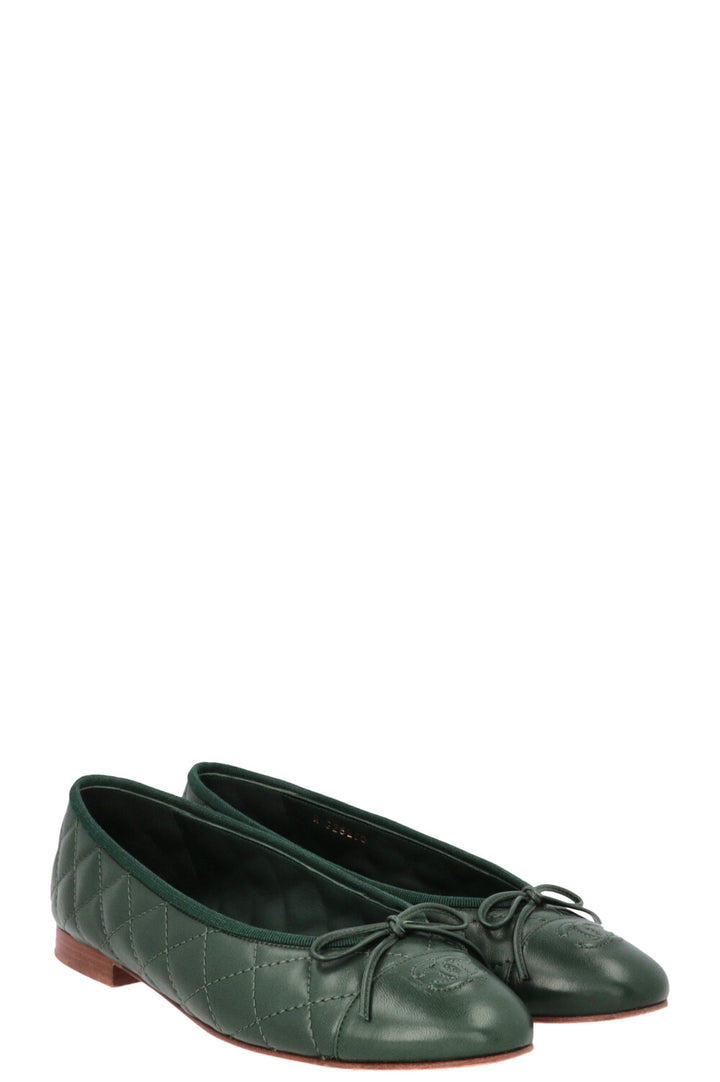 CHANEL CC Ballet Flats Green