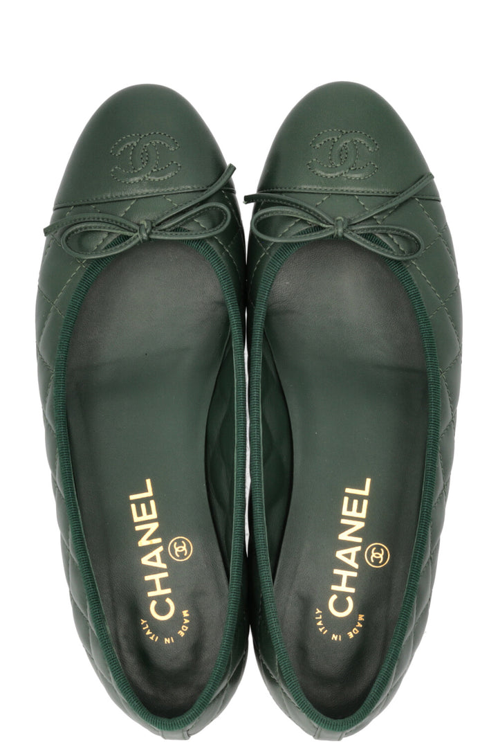 CHANEL CC Ballet Flats Green