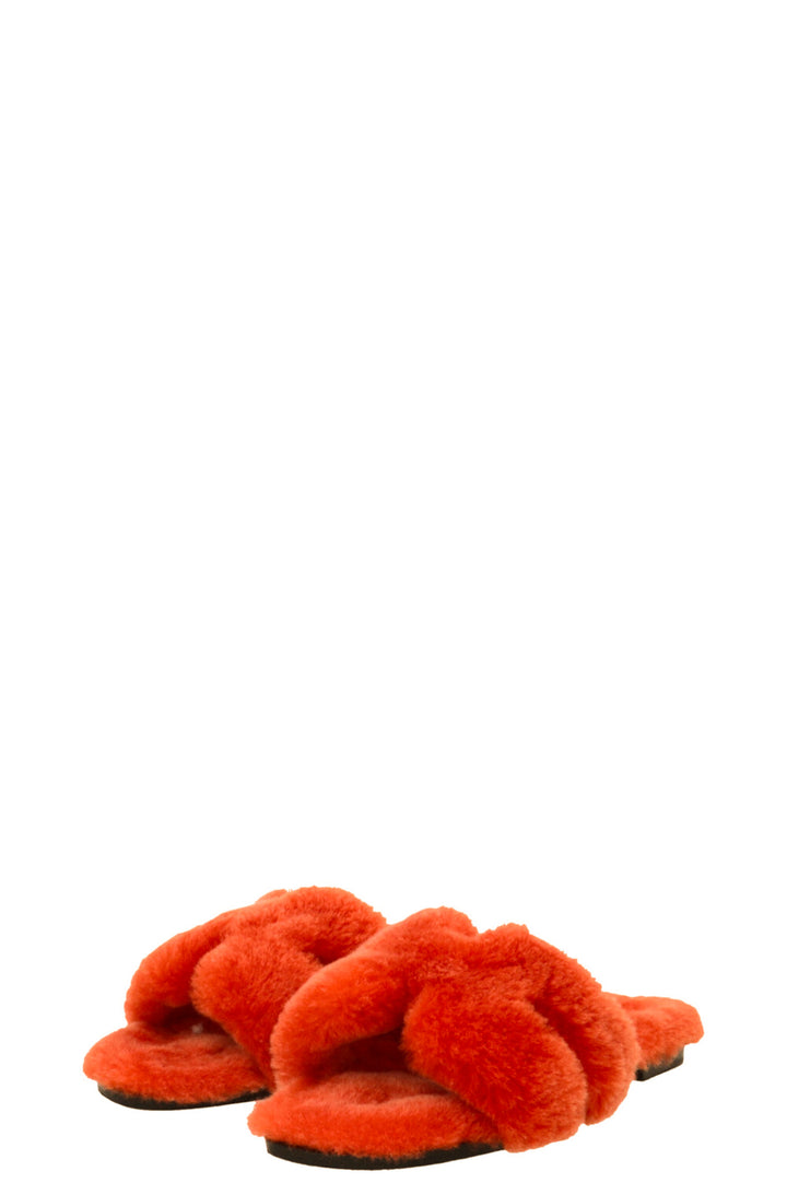 Ballerines Oran en peau lainée orange HERMÈS