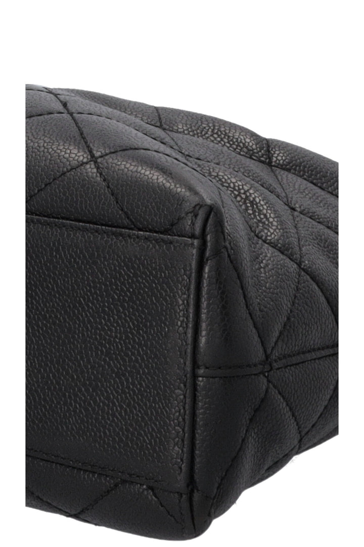 CHANEL CC Handbag Caviar Black