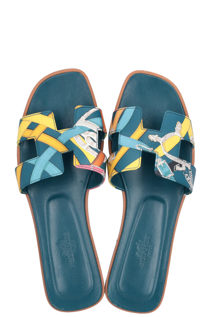 HERMÈS Oran Flats Multicolor Blue