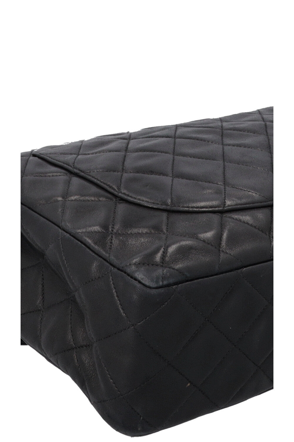 Sac à rabat classique simple et intemporel Jumbo de CHANEL, noir
