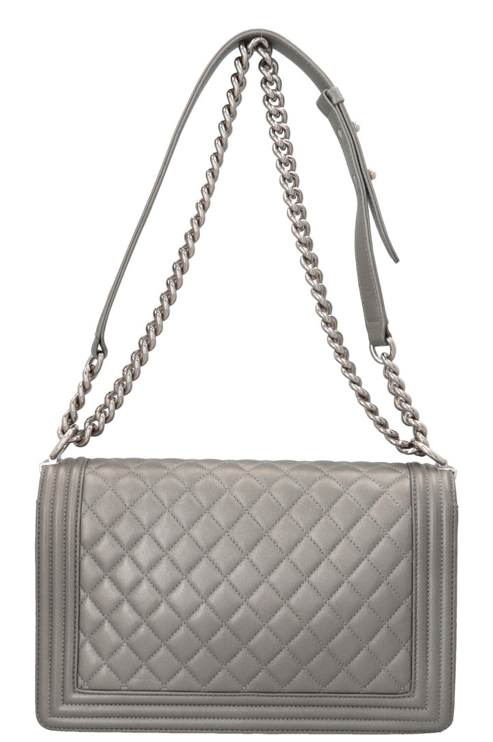 CHANEL New Medium Boy Bag Caviar Silver
