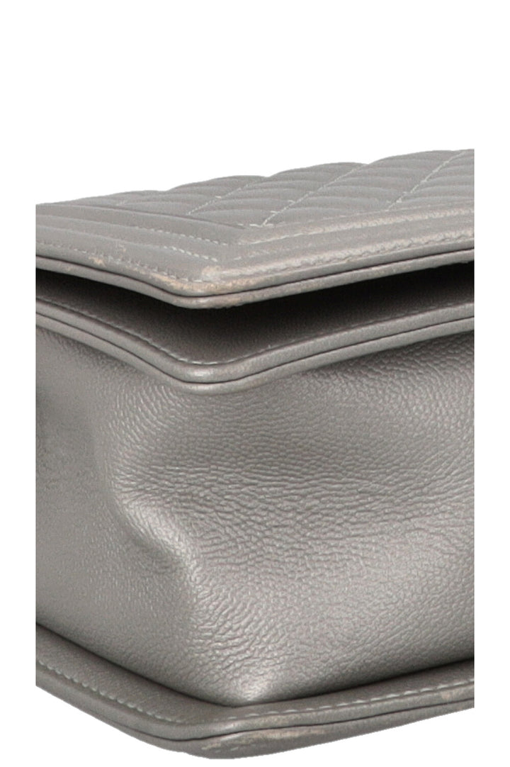 CHANEL New Medium Boy Bag Caviar Silver
