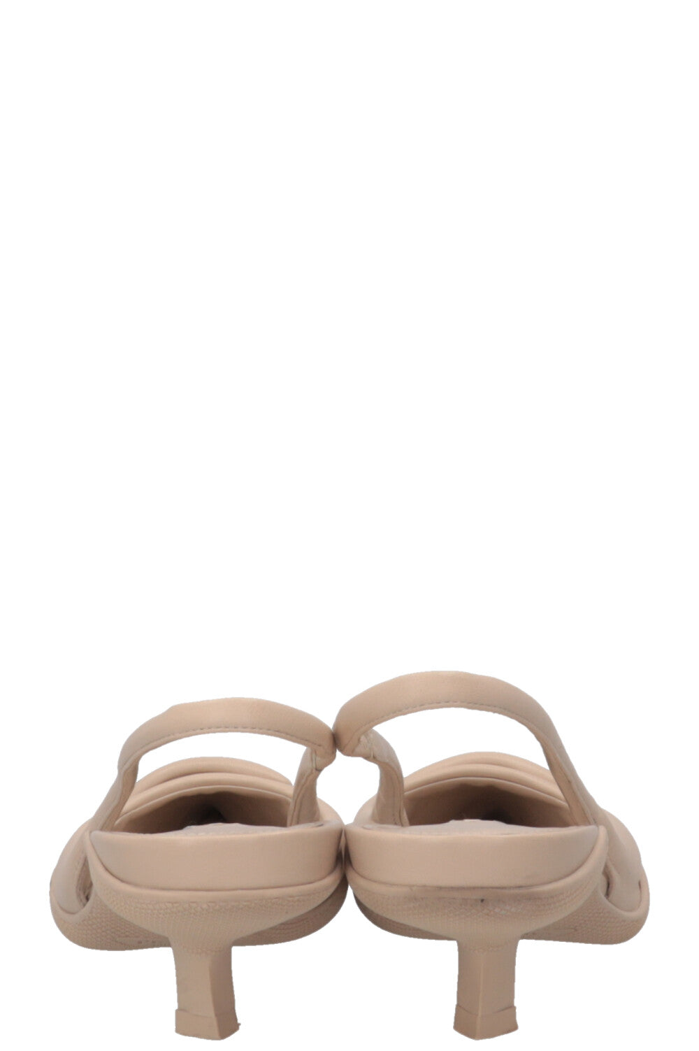 PRADA Slingbacks rembourrés en cuir beige
