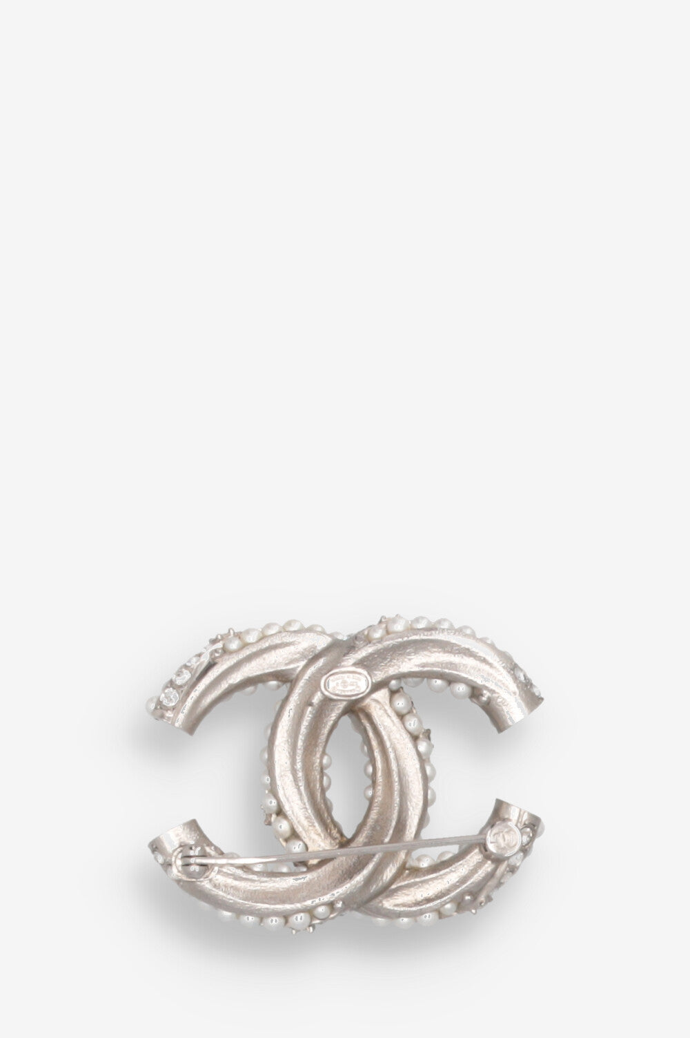 Chanel Broche White Gr 20