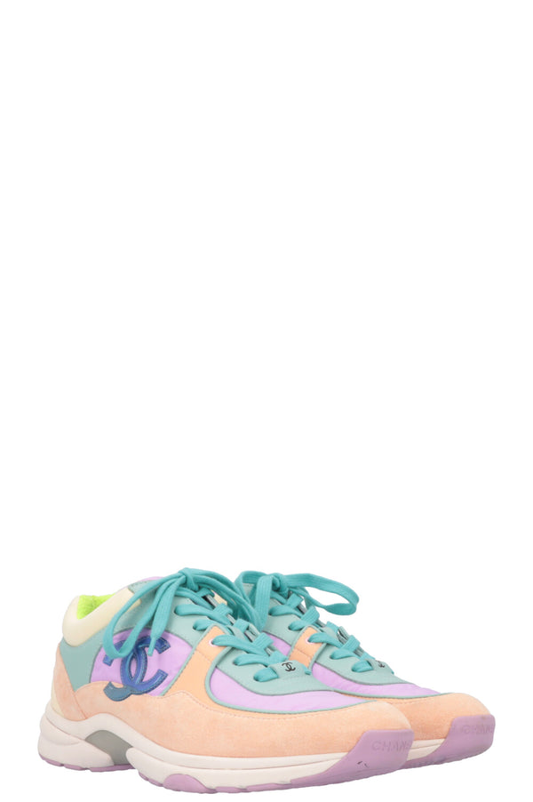 CHANEL CC Low Top Sneaker Multicolor Peach