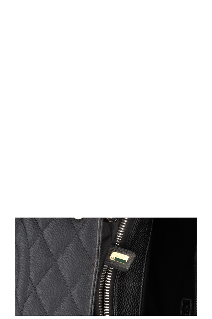 CHANEL GST XL Tote Bag Caviar Black
