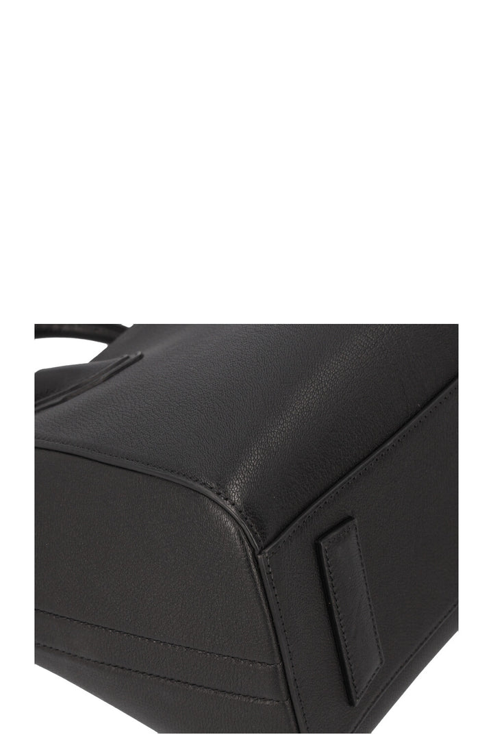GIVENCHY Antigona Bag Medium Leather Black