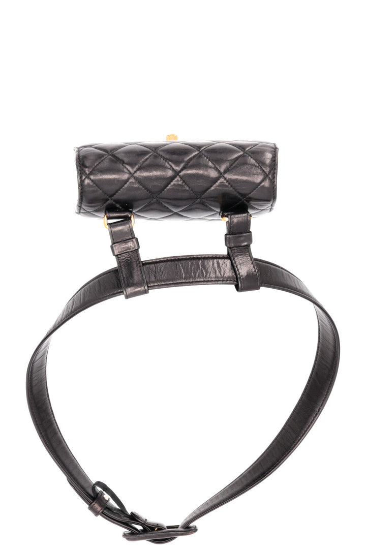 CHANEL Vintage CC Beltbag Black