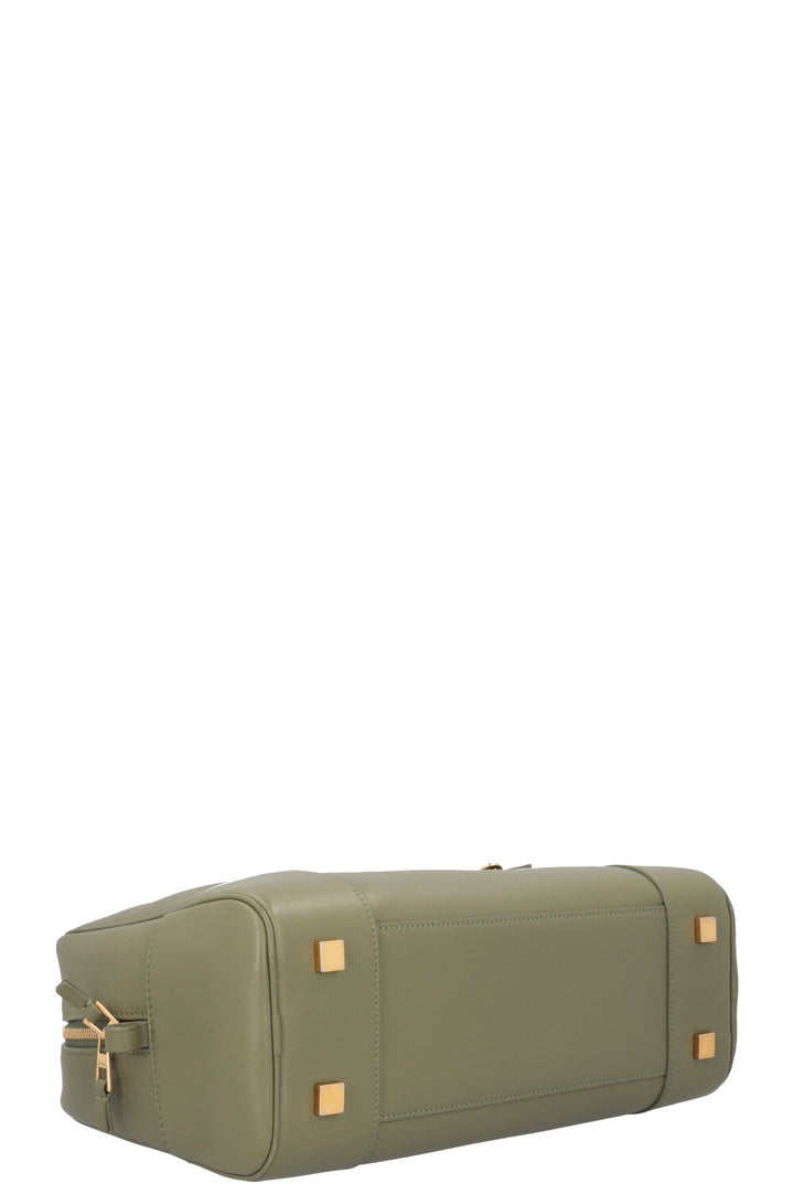 LOEWE Amazona 26 Bag Olive Green Leather